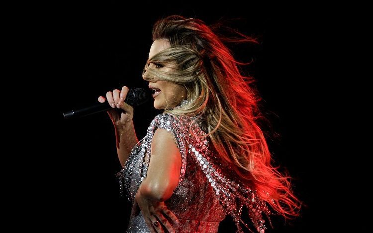 Anxhela Peristeri admits to return to the Eurovision… to represent Greece